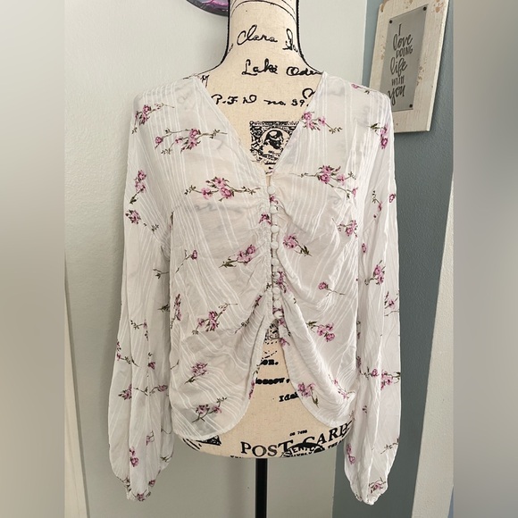 Skylar + Madison Tops - Skylar+Madison Blouse-Size Small NWT